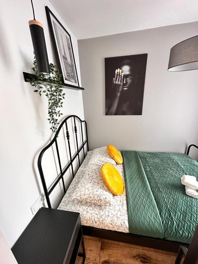 Green Hill Apartments 卡托维兹 外观 照片